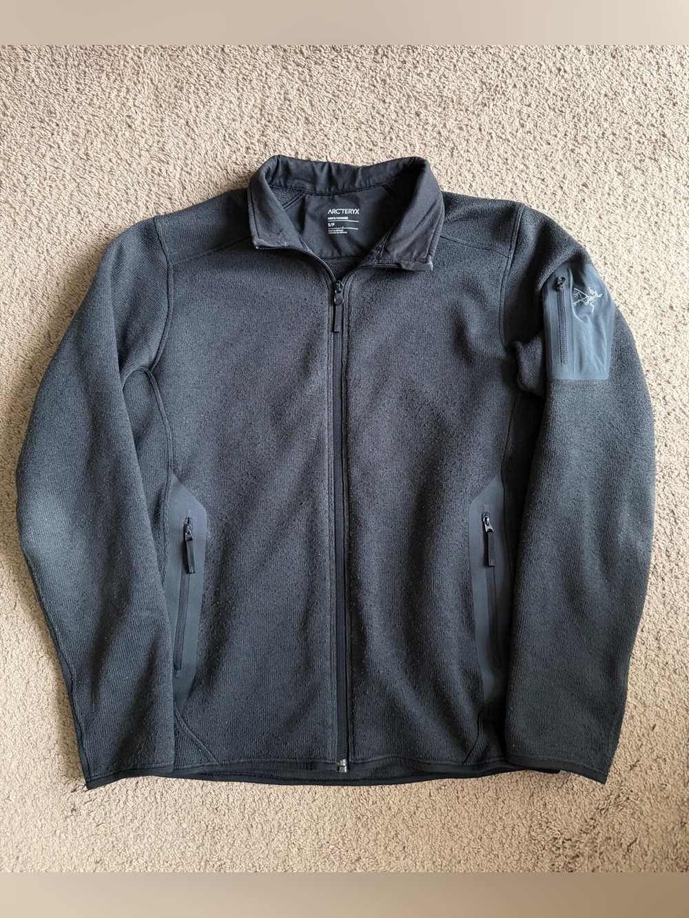 Arc'teryx Covert Cardigan Jacket Mens Gray Fleece Full Zip Hiking Outdoor